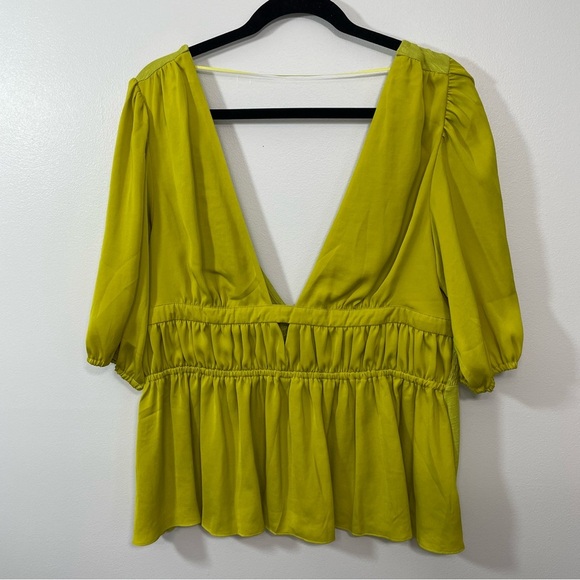 Anthropologie Dolan NWT Cutout VNeck Top - Picture 4 of 6